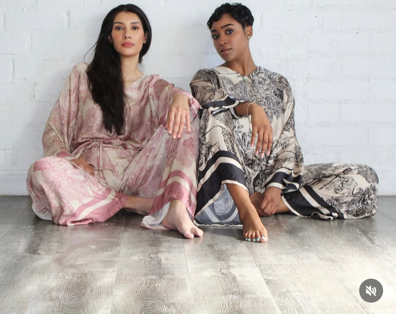 ITALIAN SILK RESORT SET